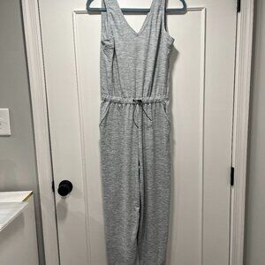 Women's Athletic/Leisure Jumper Size Small